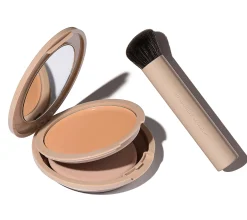 No Makeup Makeup 4-in-1 Foundation with Brush - Medium
