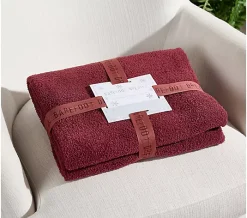 Alternative view of Barefoot Dreams CozyChic 45x60 Stacked Rib Border Blanket